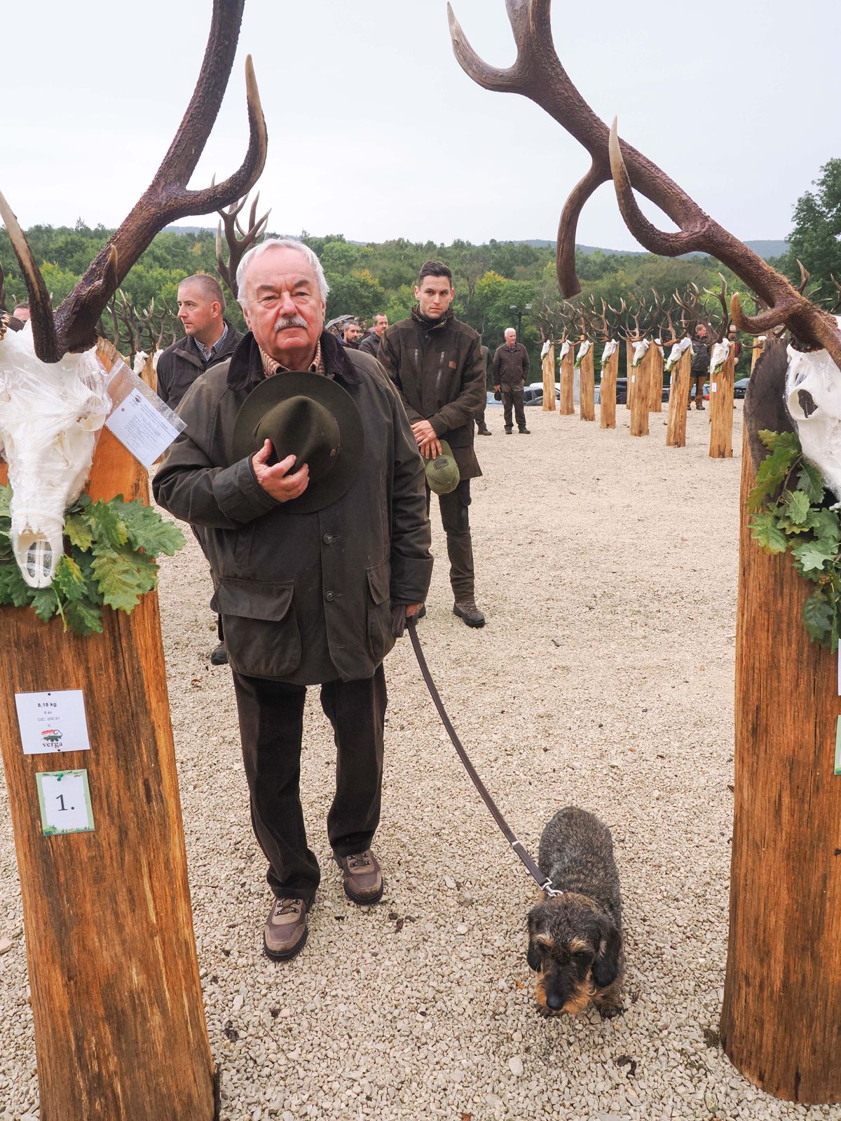 A gazdi és a vadászeb, Csoltó Gábor vászolyi vadász és szálkás szőrű tacskója 