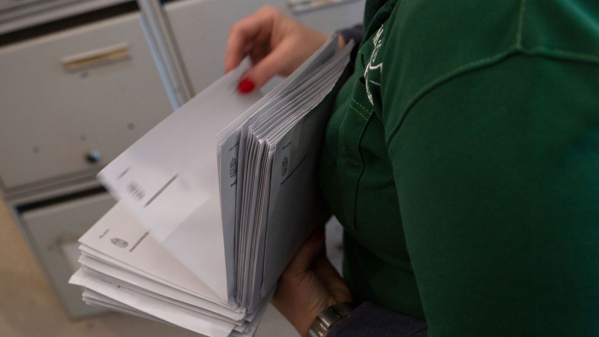 A nemzeti konzultáció a Brüsszel elleni harcot segíti