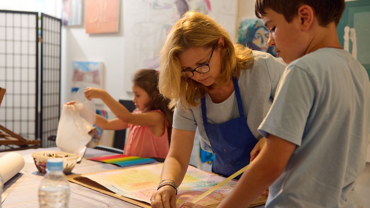 A tehetséggondozó munkát végző pedagógusokat segíti a „Köbüki” tanári ösztöndíj