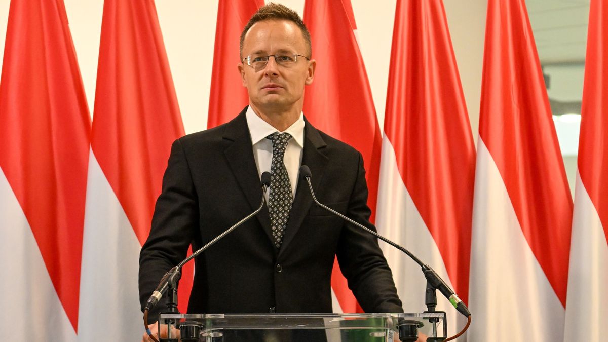 Szijjártó Péter: meg kell akadályozni egy újabb gazdasági hidegháború kitörését
