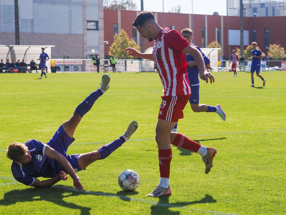 Közvetlen riválisa otthonában szerepelt a Balatonfüredi FC a labdarúgó NB III-ban.