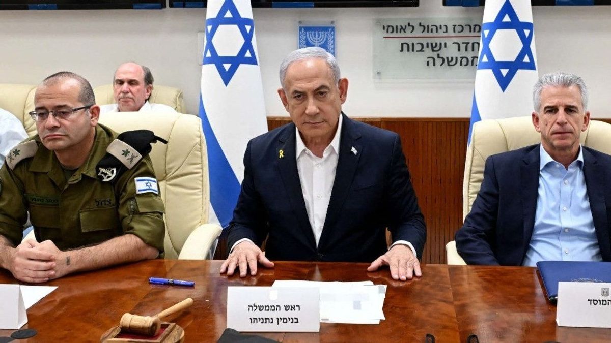 Izrael kemény válaszlépést ígér az iráni rakétatámadásra (videó) – frissül