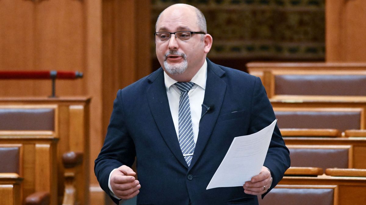 Megszűnik az LMP frakciója