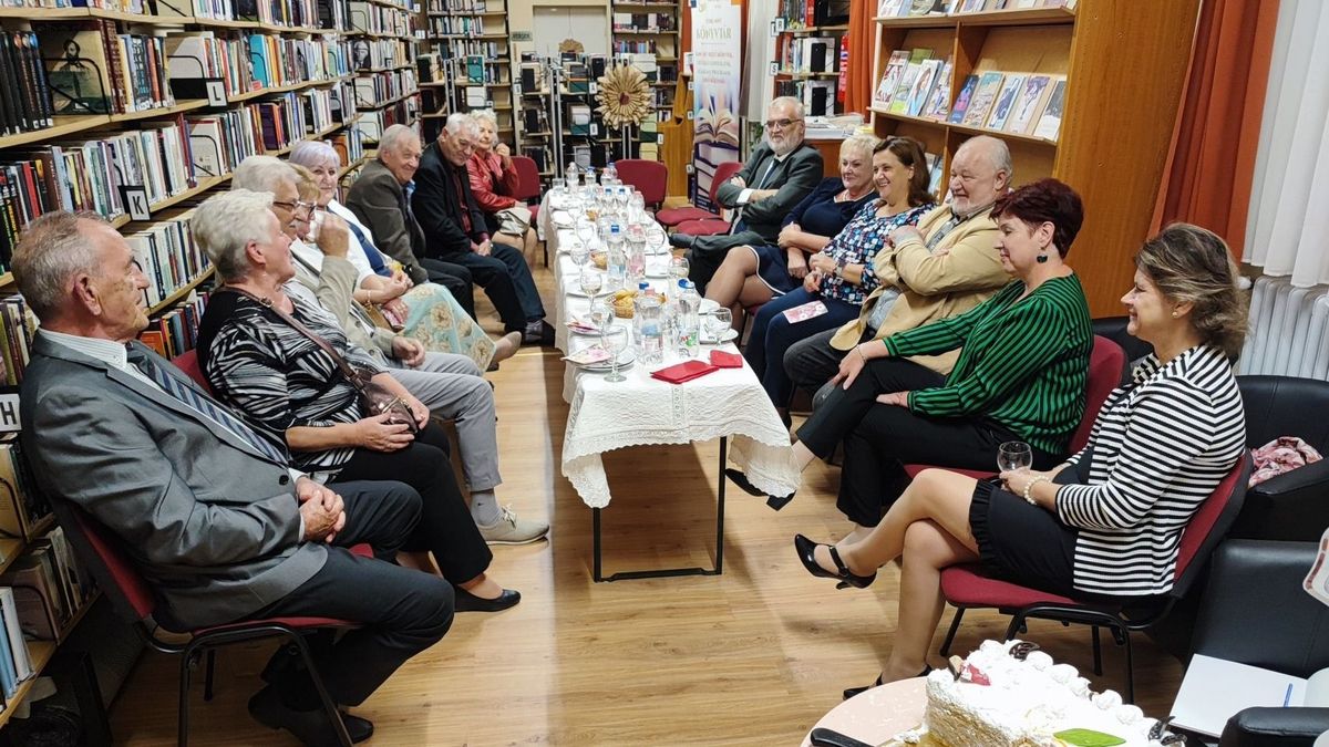 Idősek világnapja jubiláló házaspárokkal