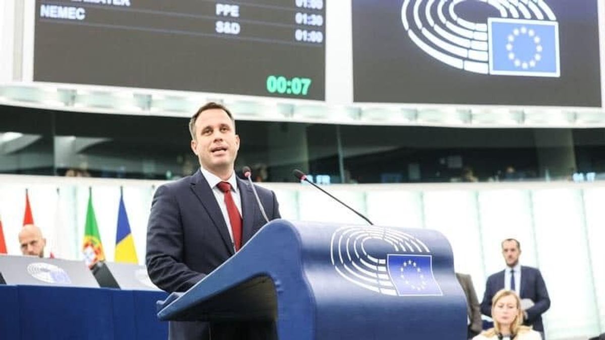 Dömötör Csaba: Magyar Péternek a tüntetésén elhangzott szavai botrányosak, hamisak és ízléstelenek