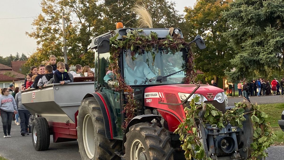 Szüret alkalmából rendeztek mulatságot Zánkán
