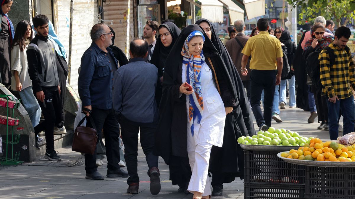 Szijjártó Péter azt kéri, senki ne utazzon Irán térségébe