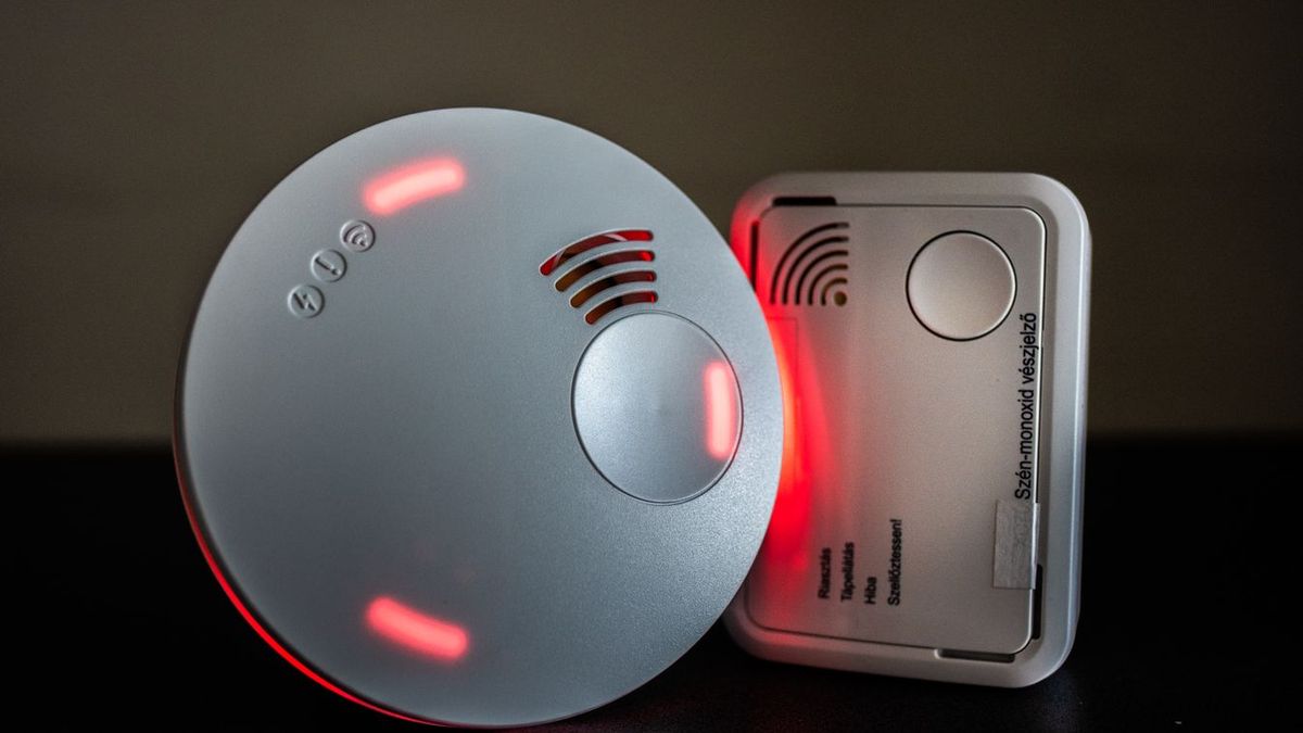 Veszprémben riasztott a szén-monoxid-érzékelő