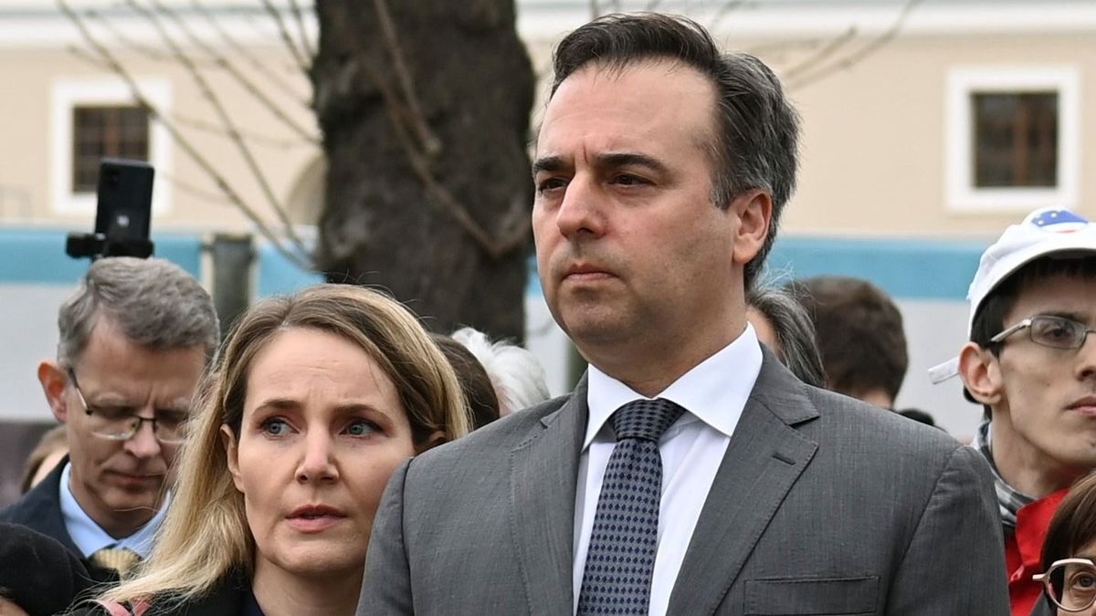 Menczer Tamás elköszönt David Pressmantől