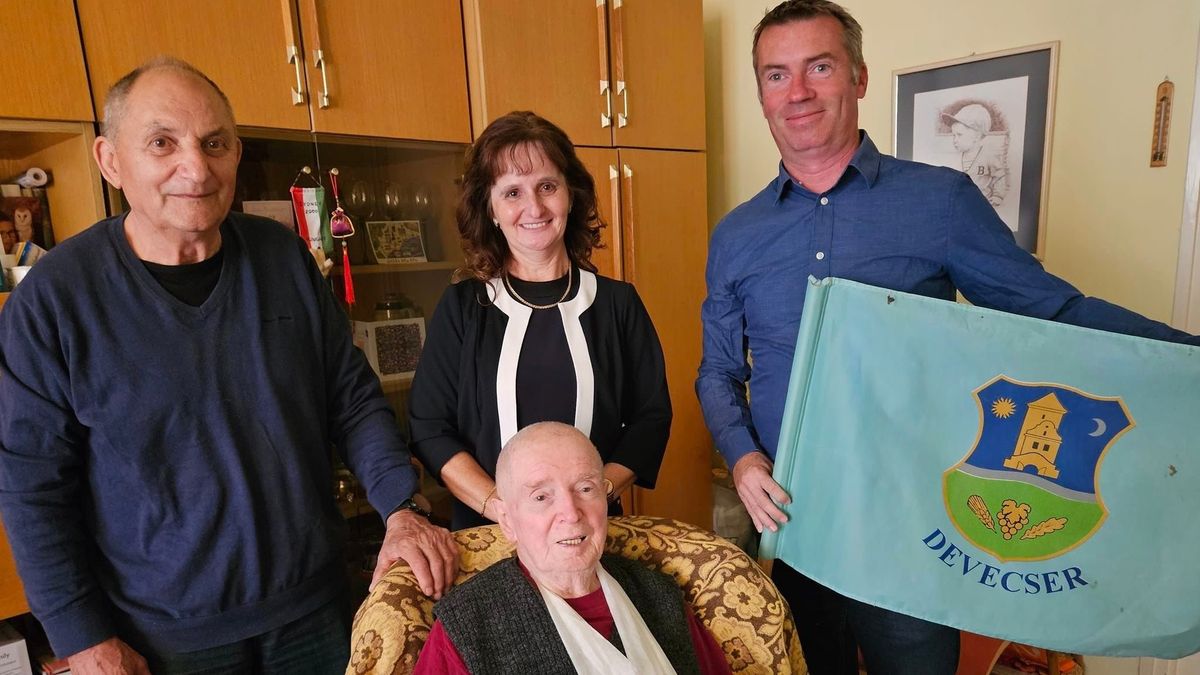 Díszoklevelet kapott Kovács József