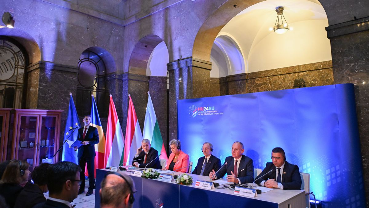 Pintér Sándor: egy lépéssel közelebb van Bulgária és Románia a teljes jogú schengeni tagsághoz