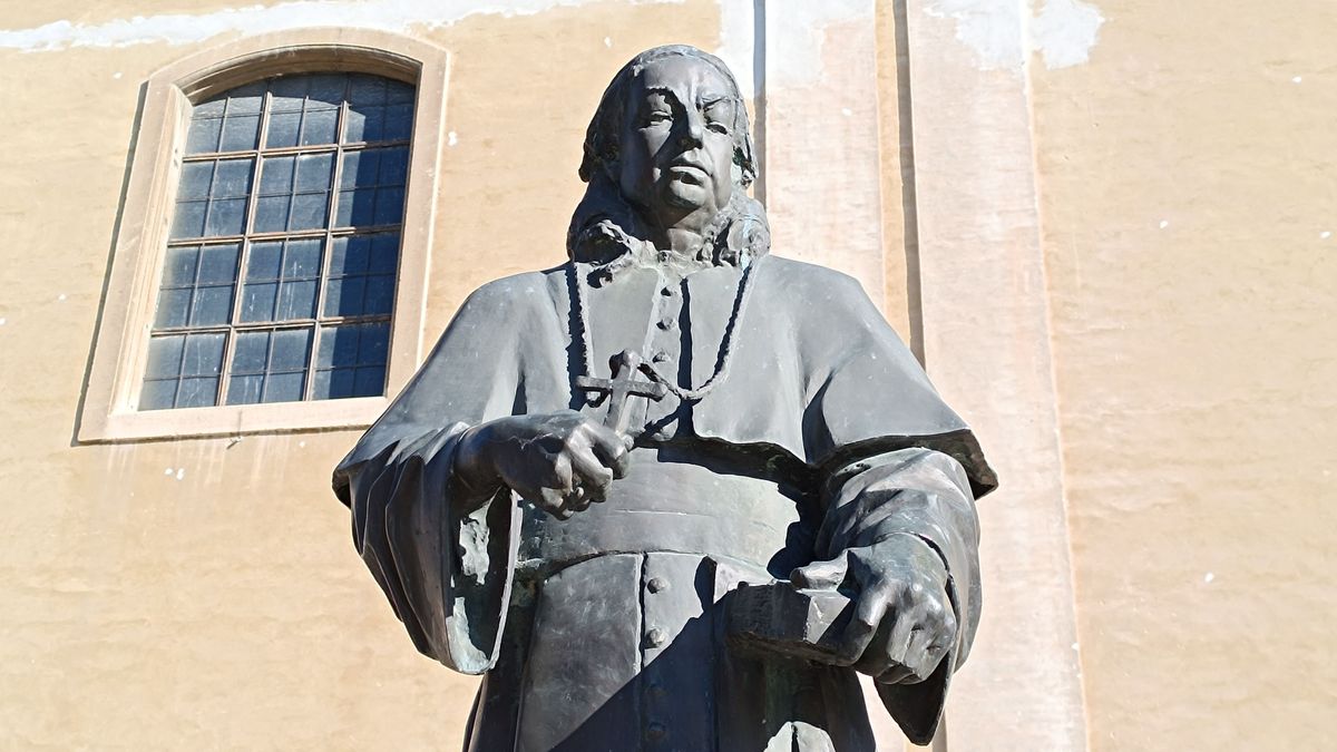 Logópályázat Eszterházy Károly emlékére