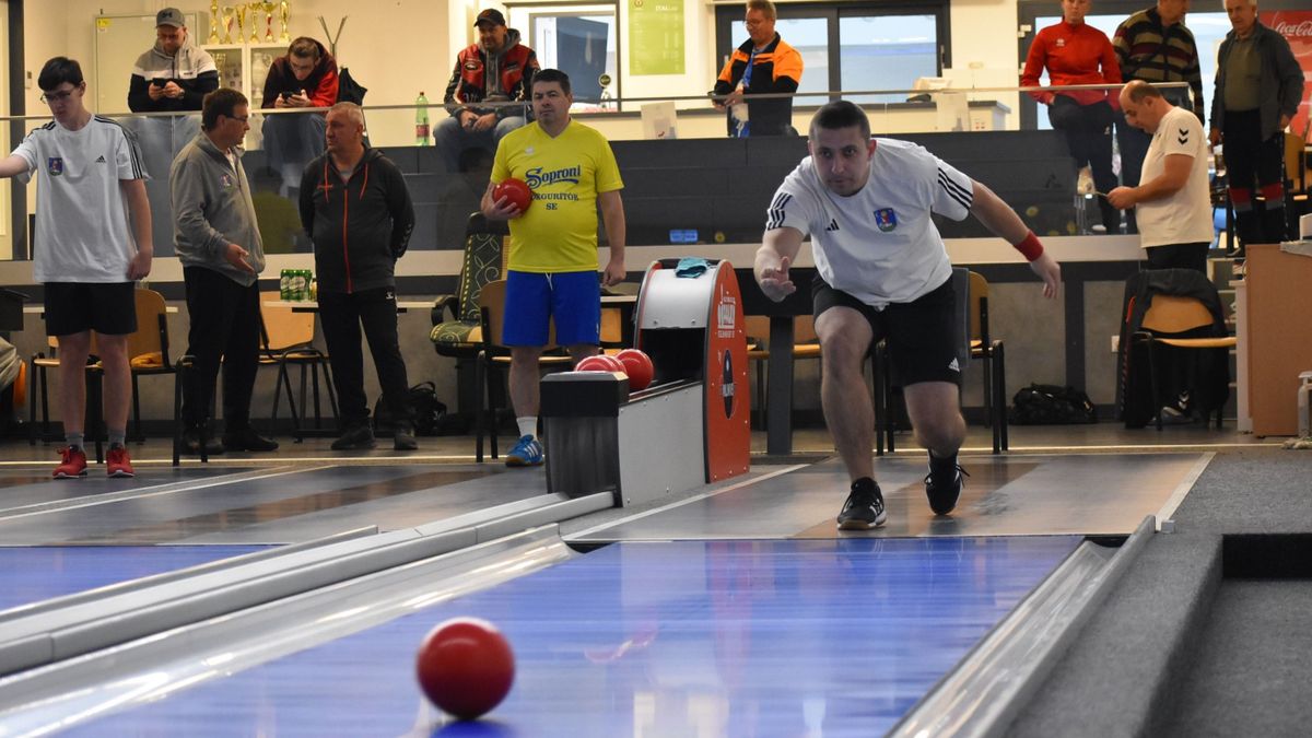 Őszi tekebajnok az Ajka Kristály