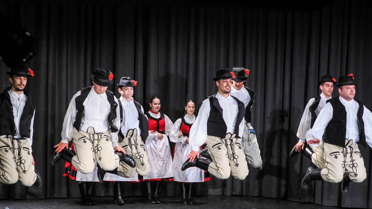 Örökségünk a palócoktól a székelyekig: látványos koreográfiák és telt ház a táncgálán