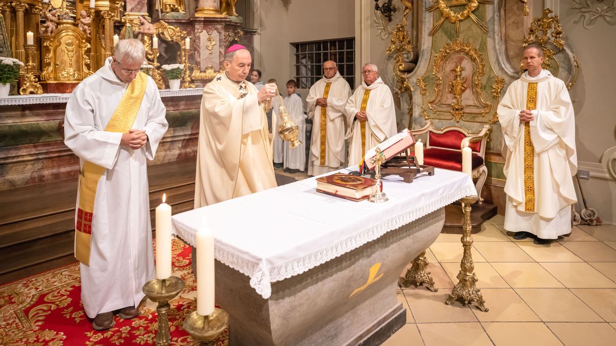 Szentmisén emlékeztek Szent Ányos püspökre, a Tihanyi Bencés Apátság védőszentjére