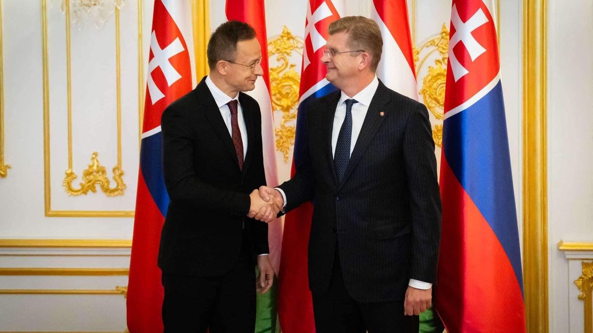 Szijjártó: a szlovák házelnök megerősítette, hogy nem korlátozzák a magyarok nyelvhasználati jogait (videó)