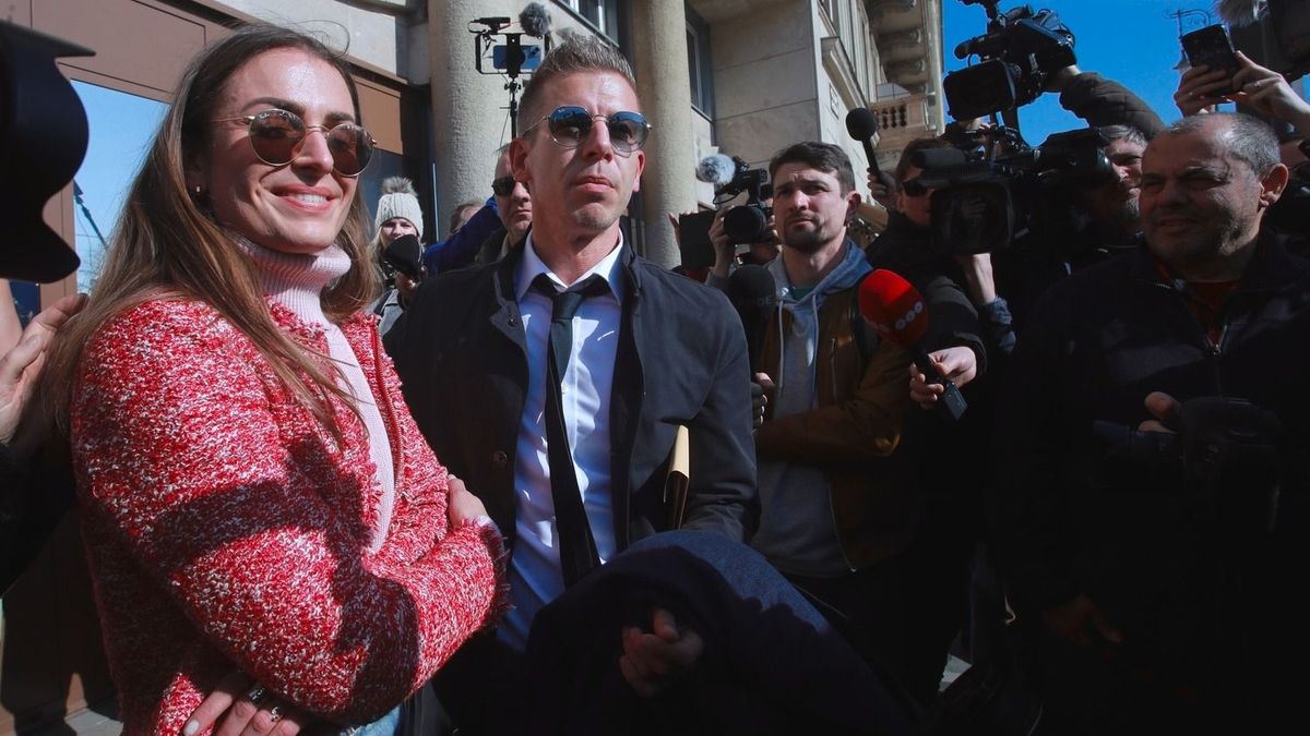 A dollármédia elfogult cikkekkel próbálja bagatellizálni Magyar Péter leleplező hangfelvételét