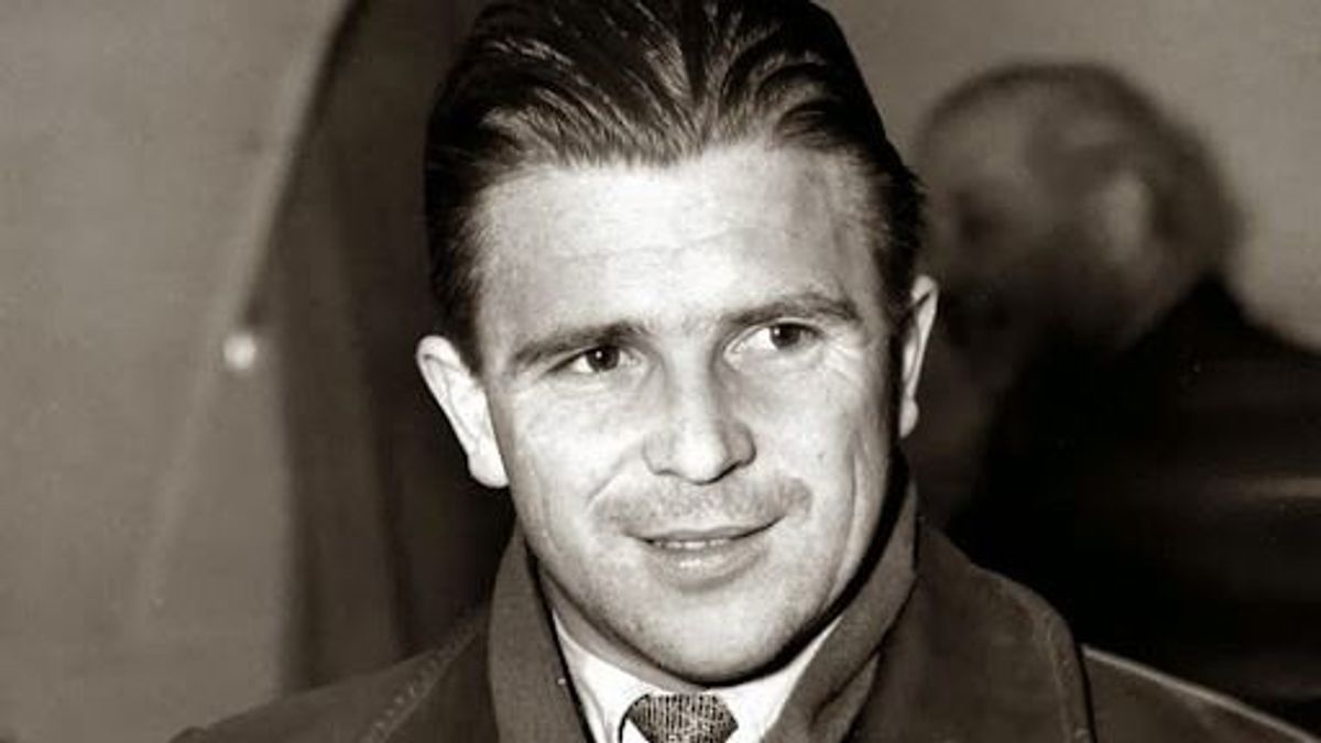 Szerinted hasonlít? Puskás Öcsi dédunokája igazi szépség