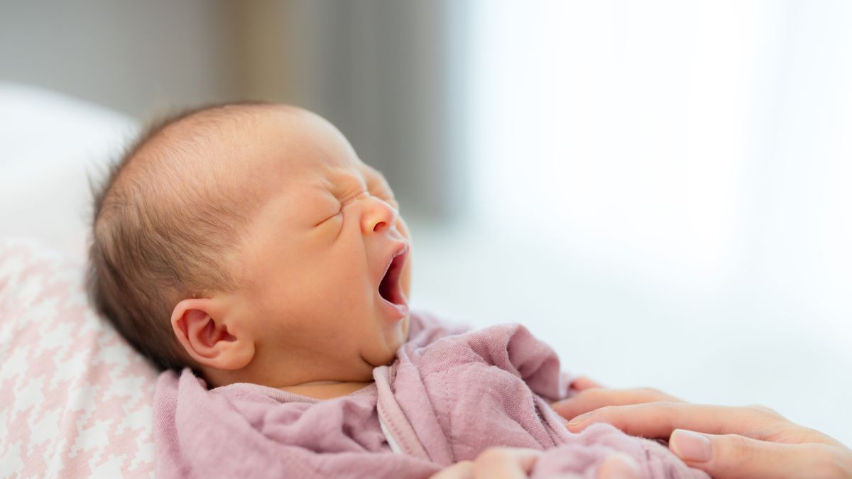 Horror: Marketplace-en adta el kisbabáját egy anya