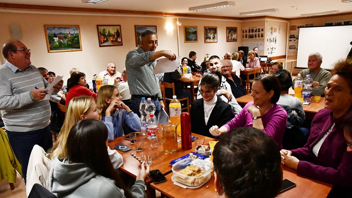 Helytörténet és filmzene-felismerés a feladatok között