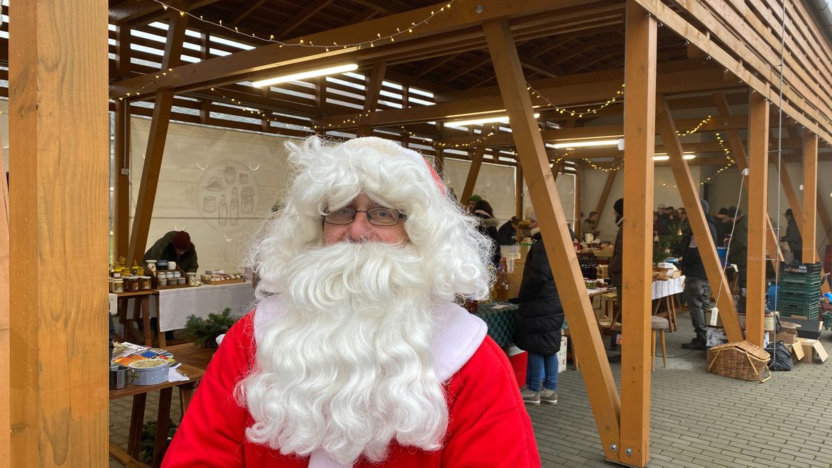 Advent a bakonyi piacon – Angyalokká válhatunk, boszorkányvarázslatra várhatunk (videó)