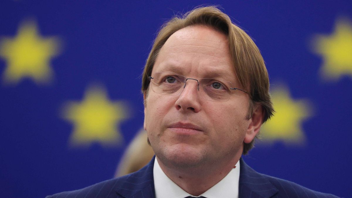 Politikai kutyakomédiára kezdenek hasonlítani a brüsszeli biztosi meghallgatások (videó)