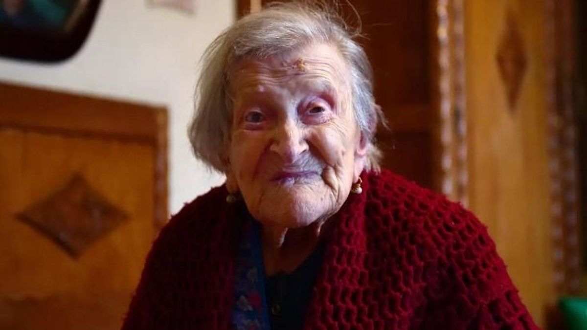 Kiderült Emma néni titka: ennek a szokásának köszönhetően érte meg a 117. születésnapját