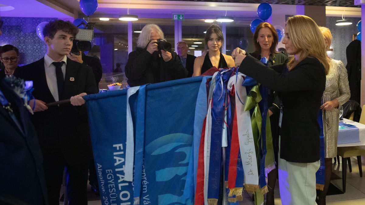 Fiatalok a középpontban - értük rendeztek jótékonysági gálát Veszprémben (képgaléria)