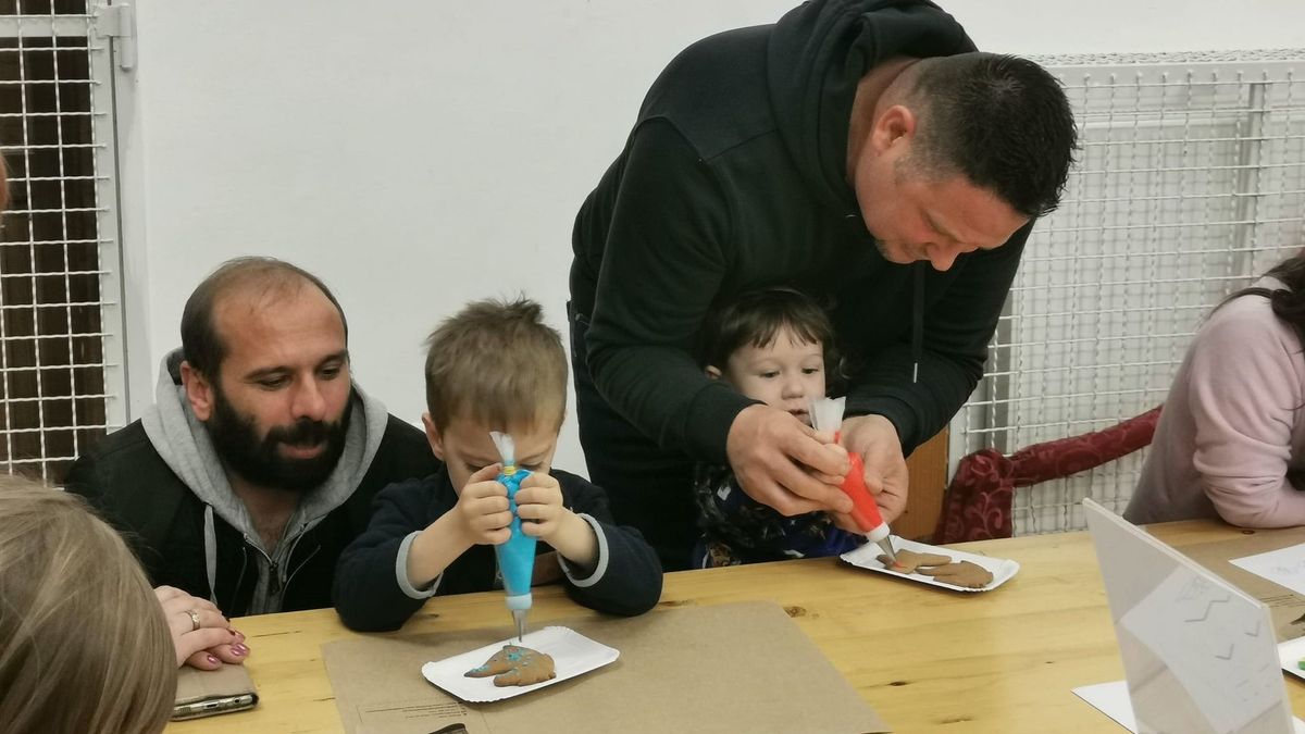 Kavicsfestés, tökfaragás, mézeskalácsozás