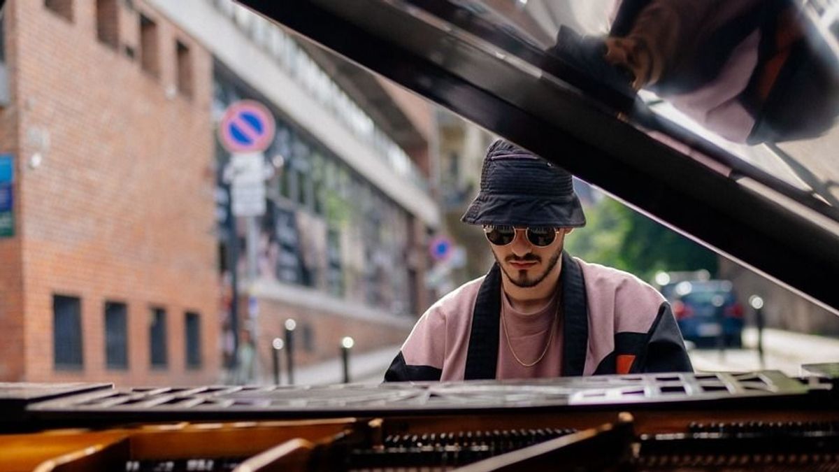 Mi vagyunk Azahriah: képzeld újra a valóságot