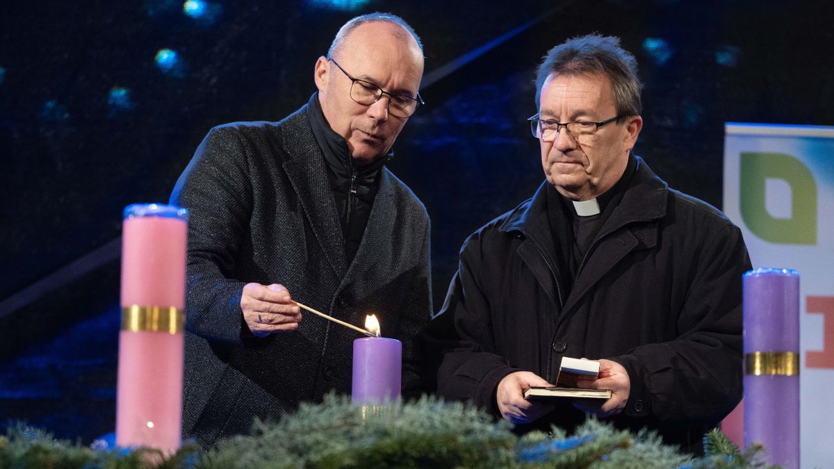 Adventi gyertyagyújtás