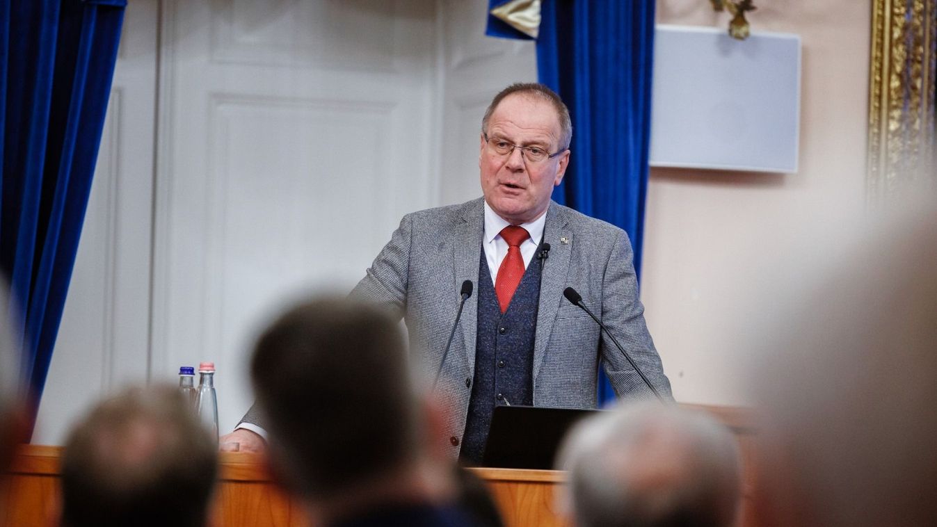 Navracsics Tibor: az új törvény védi majd a balatoniak életminőségét