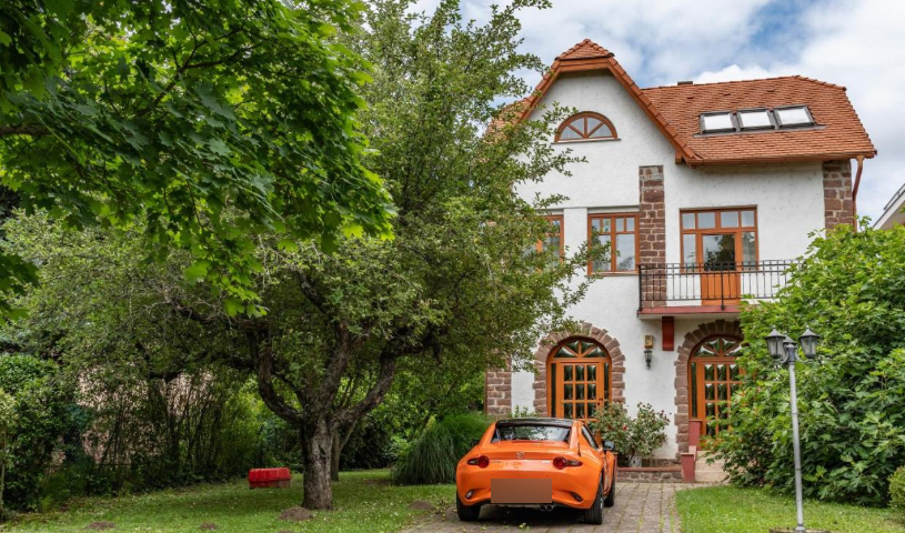 Balatonalmádiban kiadó apartman két éjszaka 1,3 millió forint!