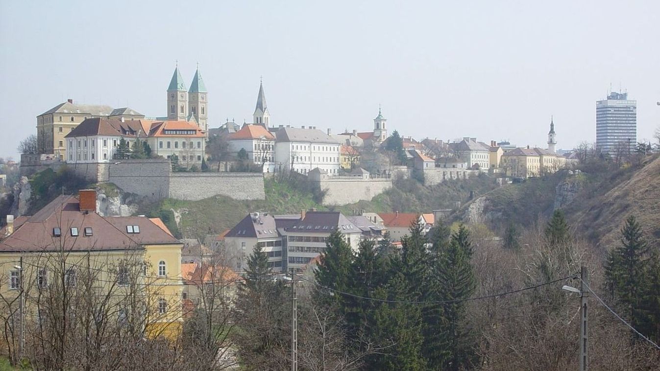 Melyik Veszprém legikonikusabb épülete? Szavazzon!