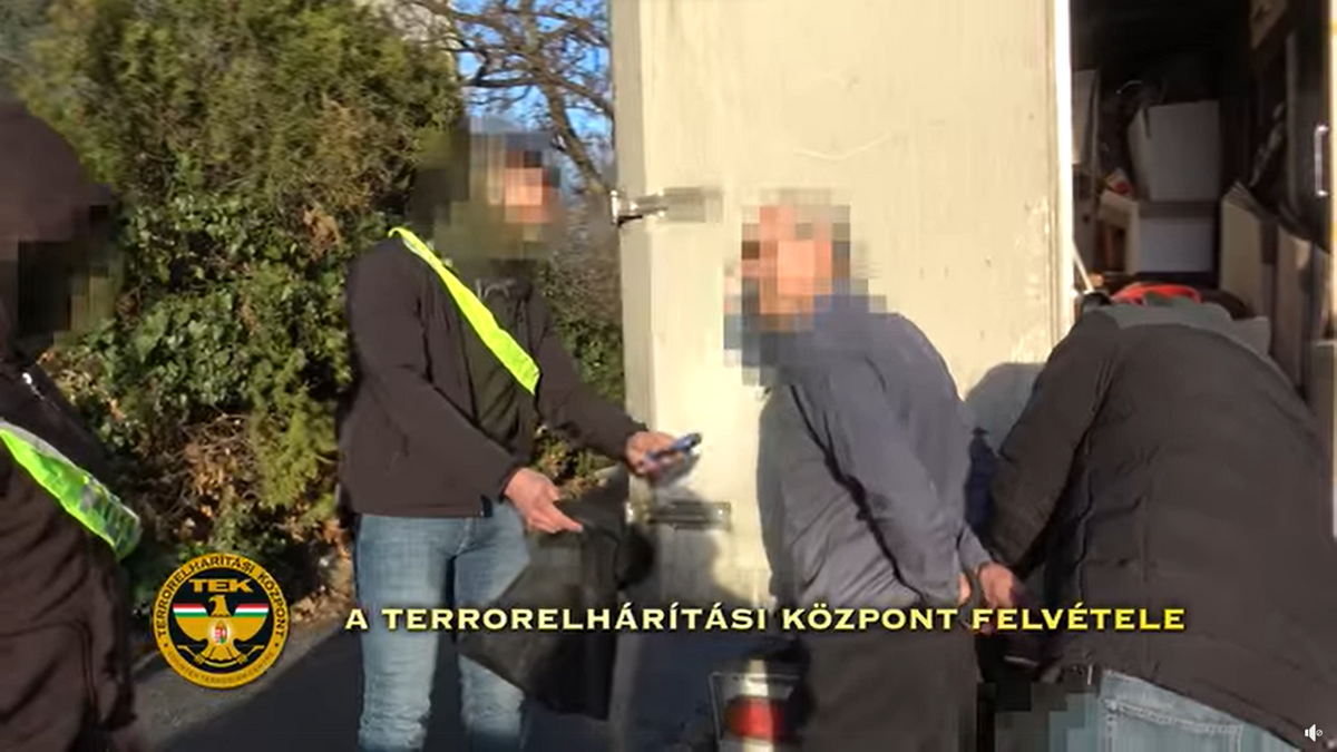 a balatonfüredi rendőrök a Terrorelhárítási Központ munkatársainak közreműködésével fogták el férfit