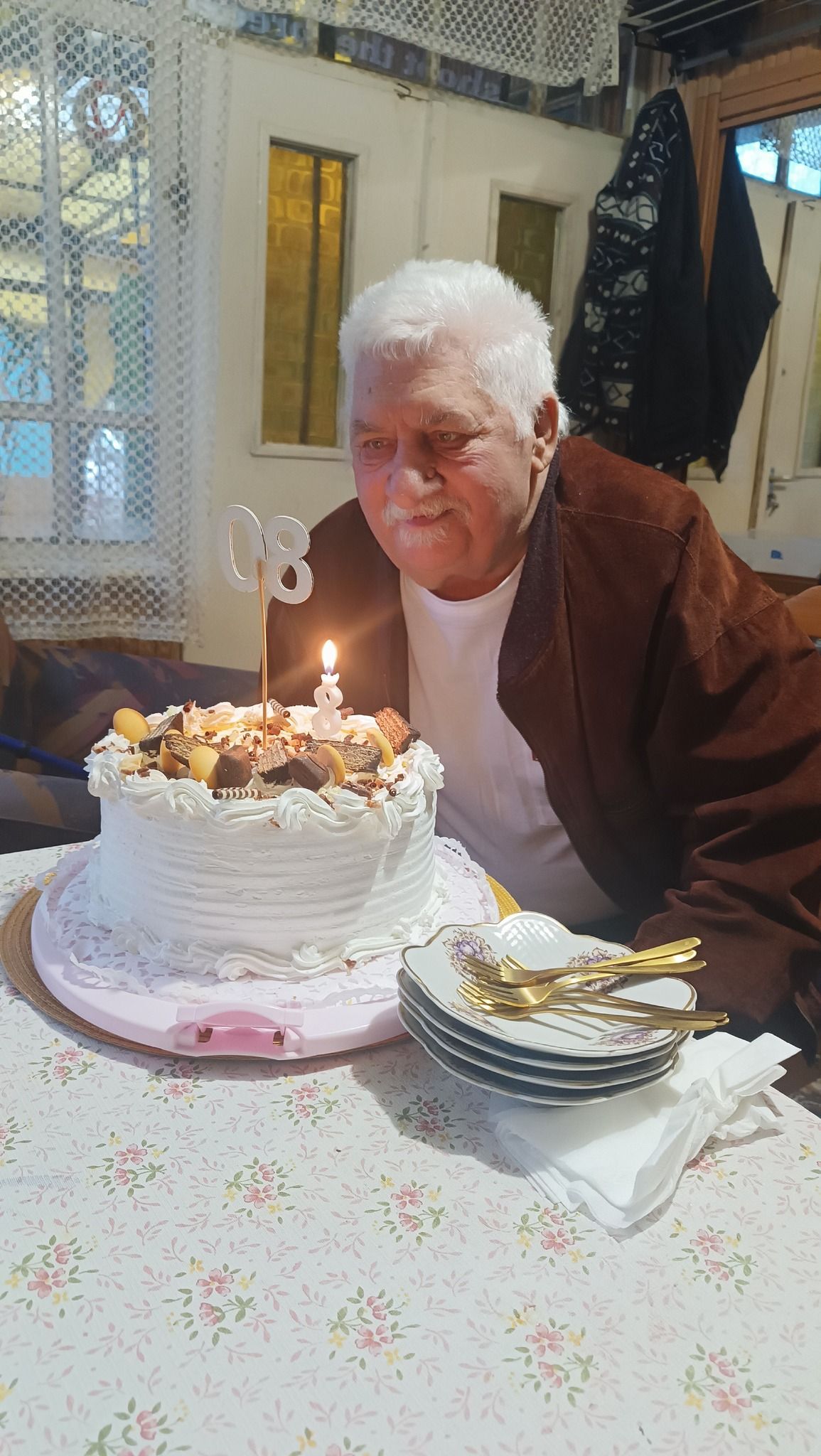 Kadlott Karcsi nemrég töltötte be 80. életévét