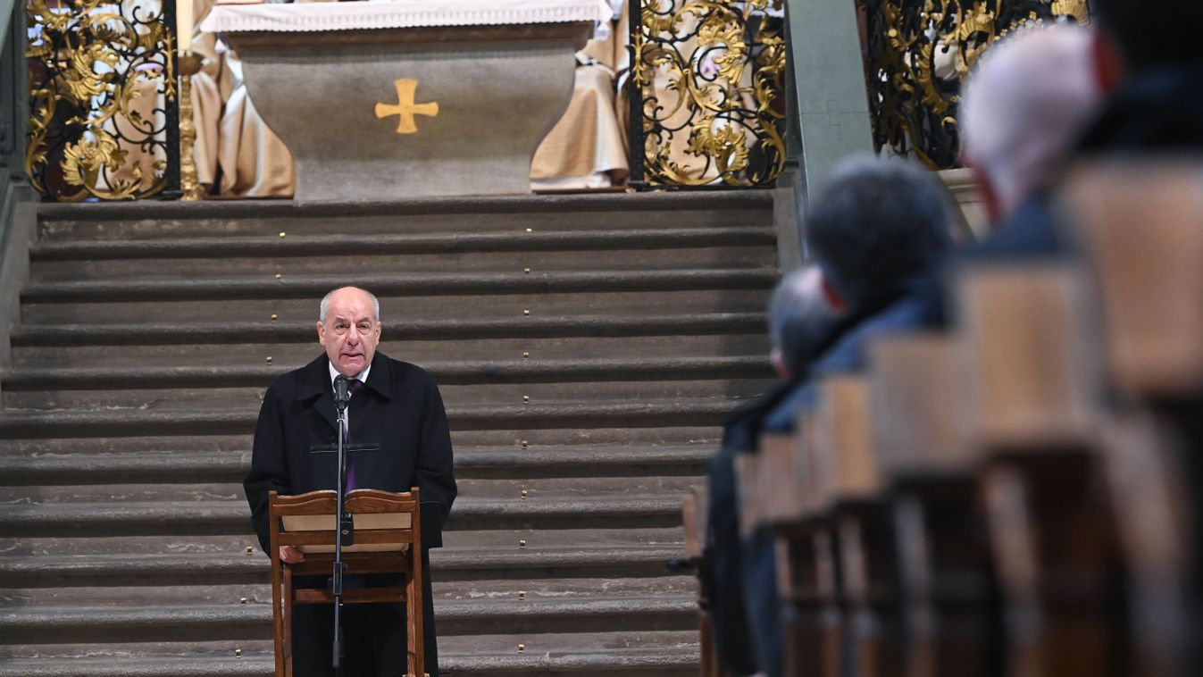 Sulyok Tamás: Tihany ma is viszonyítási pont