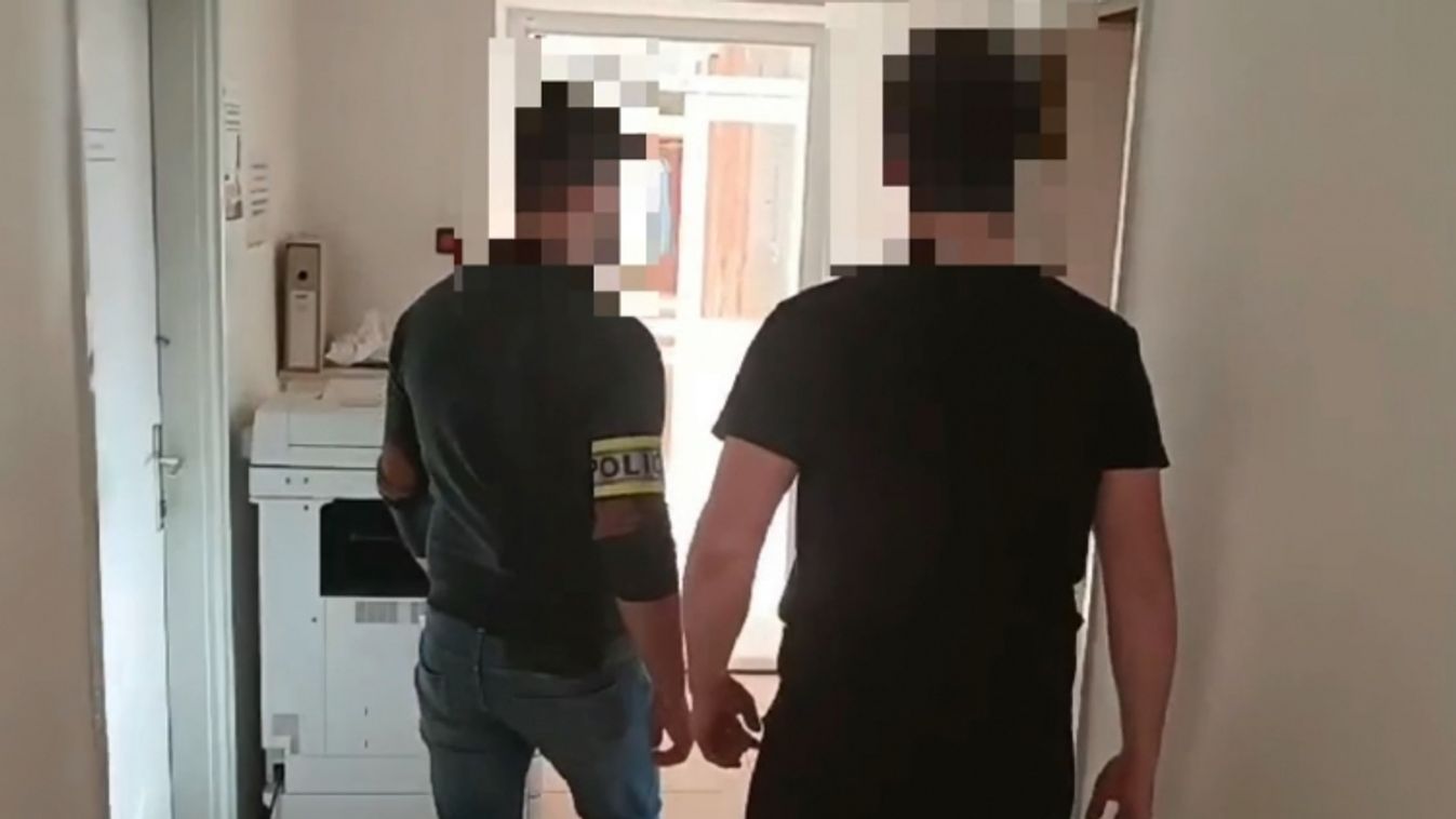 Betörtek a Balaton-parti étterem raktárába, csak azért, hogy megigyanak egy üveg bort (videó)
