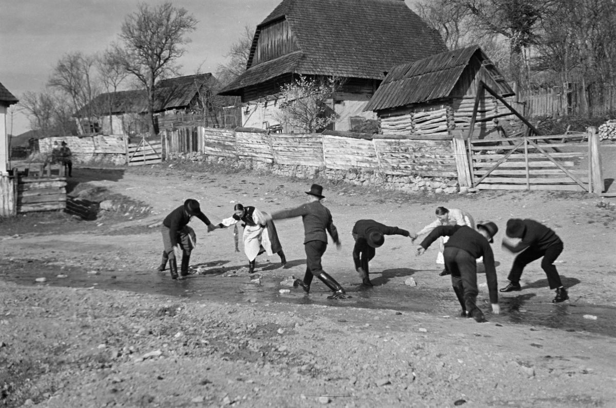 Húsvéti locsolkodás 1944-ben