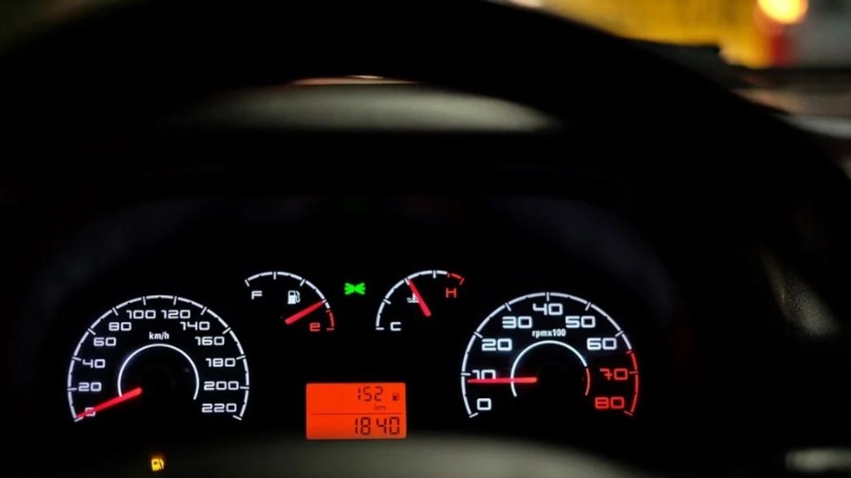 A vádlott túl lassúnak vélte az előtte haladót, ezért leszorította az úttestről