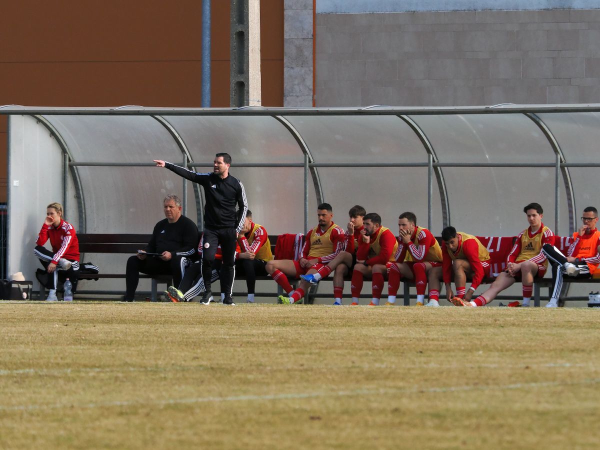 Vereséget szenvedett a labdarúgó NB III utolsó előtti fordulójában a Balatonfüredi FC, amely a bennmaradásért küzd az északnyugati csoportban.