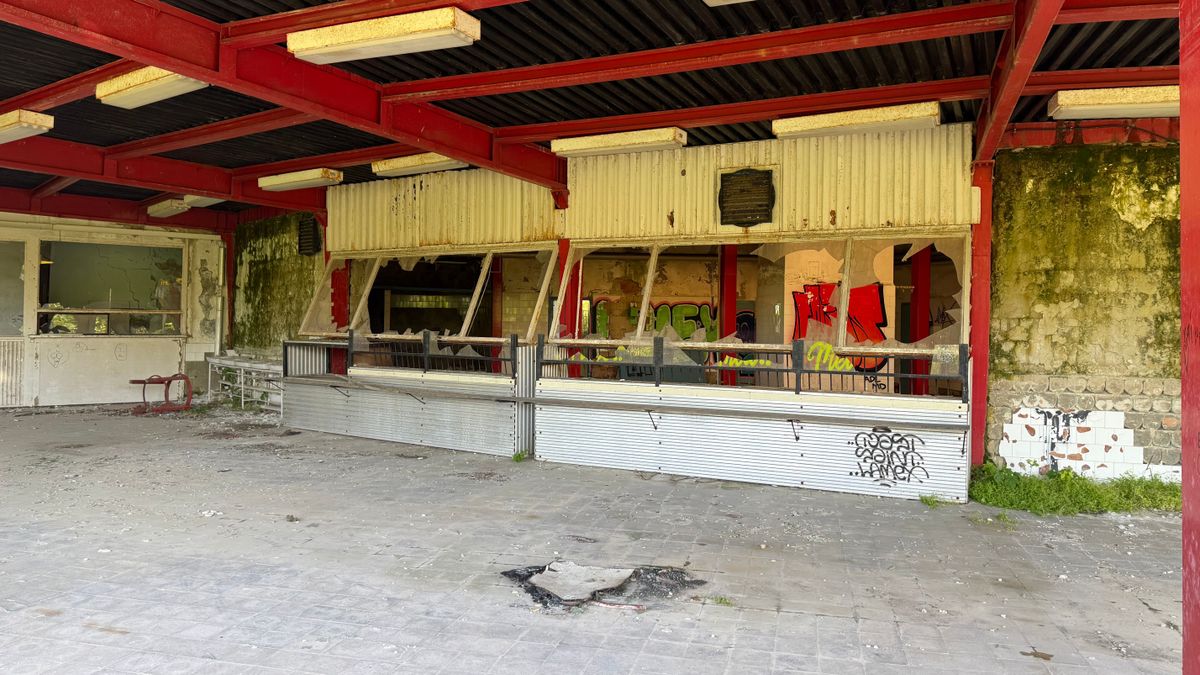 Urbex fotók – az egykori úttörőtábor ablakai kiverve, falai összefújkálva Fotó: olvasói fotó