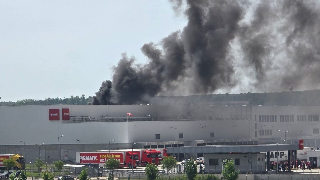 Friss információk a Penny logisztikai központjában pusztító tűzről