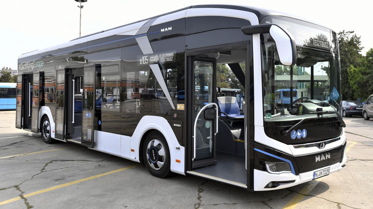 A MAN Lion’s City 10 E elektromos midi busz
