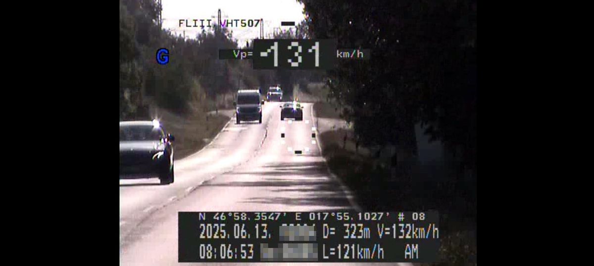 A sofőr a megengedett 90 km/h helyett 131 km/h-val közlekedett a 71-es főúton