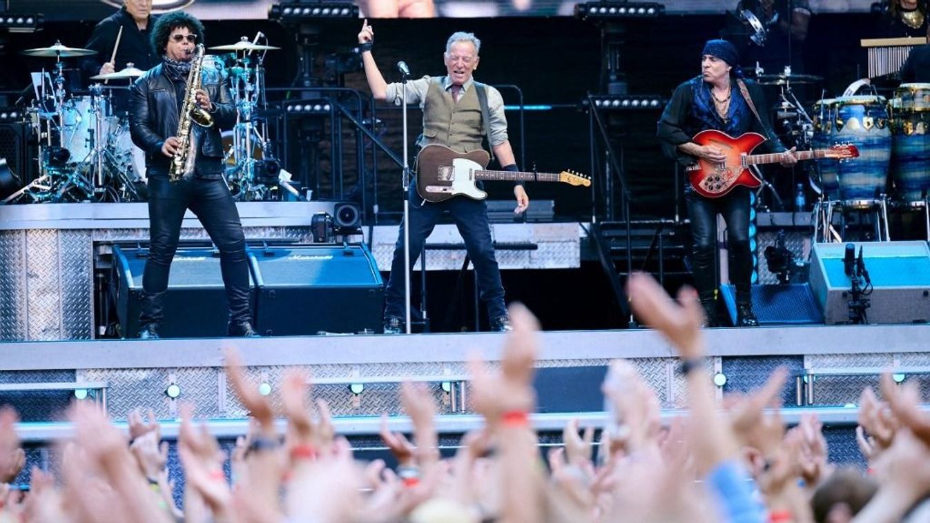 Megsérültek Bruce Springsteen koncertjén: több kilós fémtárgy csapódott a tömegbe