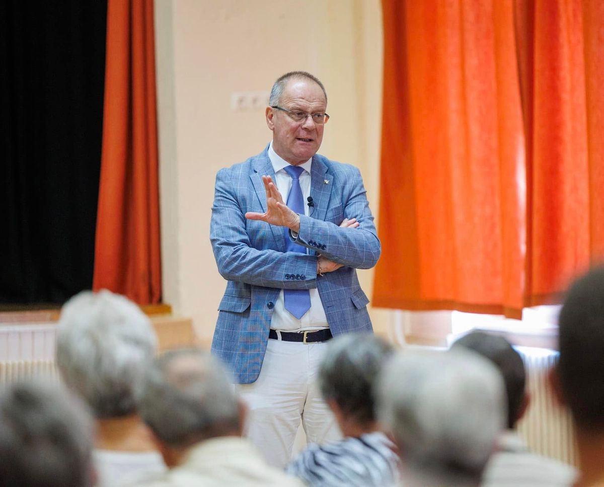 Voks 2025: Navracsics Tibor Nyirádon tartott fórumot