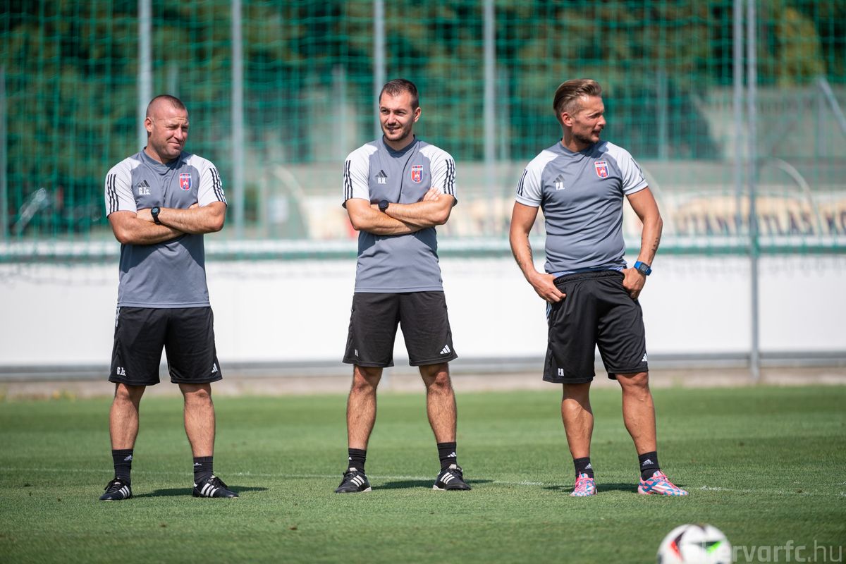 Most visszatér a veszprémi focicsapat tavaly kinevezett vezetőedzője, aki egy éve végül nem ült le a kispadra. Korábban Pető Tamás segítőjeként dolgozott a bakonyiak szakmai stábjában.
