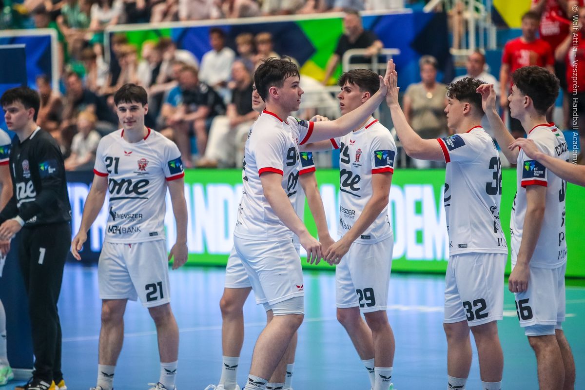 Második helyen végzett a veszprémi kézilabdacsapat a Youth Club Trophy elnevezésű sorozatban. A kölni döntőben dán rivális bizonyult jobbnak a bakonyiaknál.
