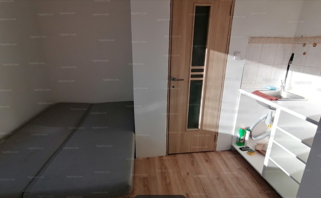 Olcsó ingatlan: balatoni minigarzon fillérekért